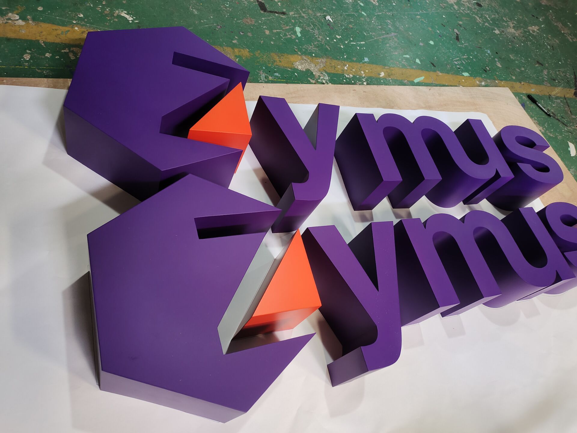3D fabricated signage